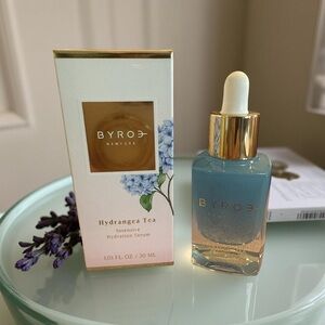 NIB•BYROE Hydrangea Tea Intensive Hydration Serum🪻
